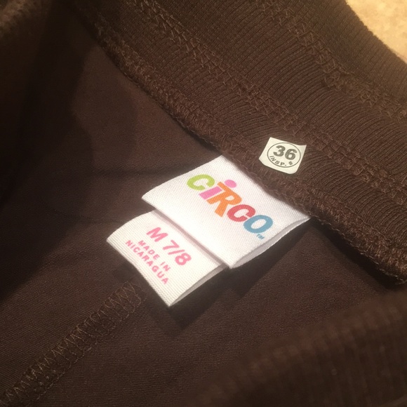 NWT Circo Brown Bermuda Shorts - Picture 2 of 4